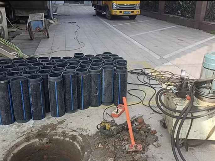 马山PE置换管厂家 DN315置换管 非开挖管短管置换